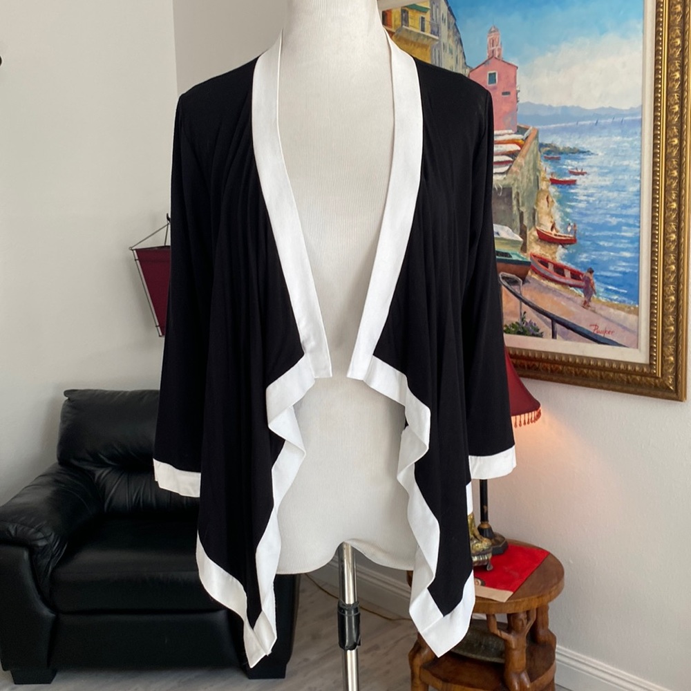 ▪️▪️BLACK-N-WHITE WATERFALL OPEN FRONT CARDIGAN ▪️▪️